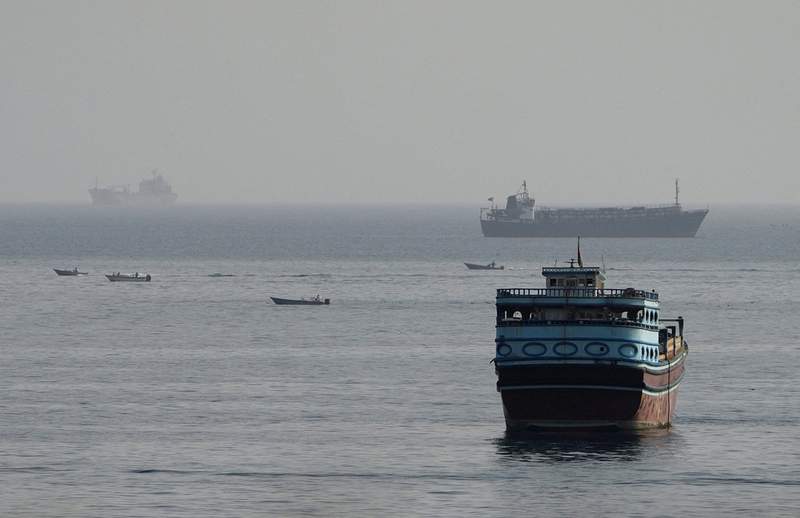 Iran Ties Reopening of Strait of Hormuz to U.S. Compensation as Oman Talks Advance; Japan Weighs Energy Risk