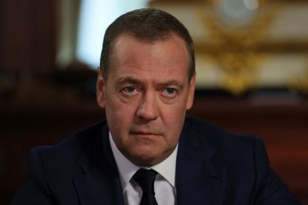 Medvedev Says Russia Does Not Seek Global War, Praises Trump as Contacts Resume