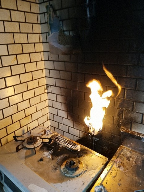 Yamaguchi races to restore gas to 12,200 homes by Dec. 7 after major leak; crews go door-to-door for safety checks