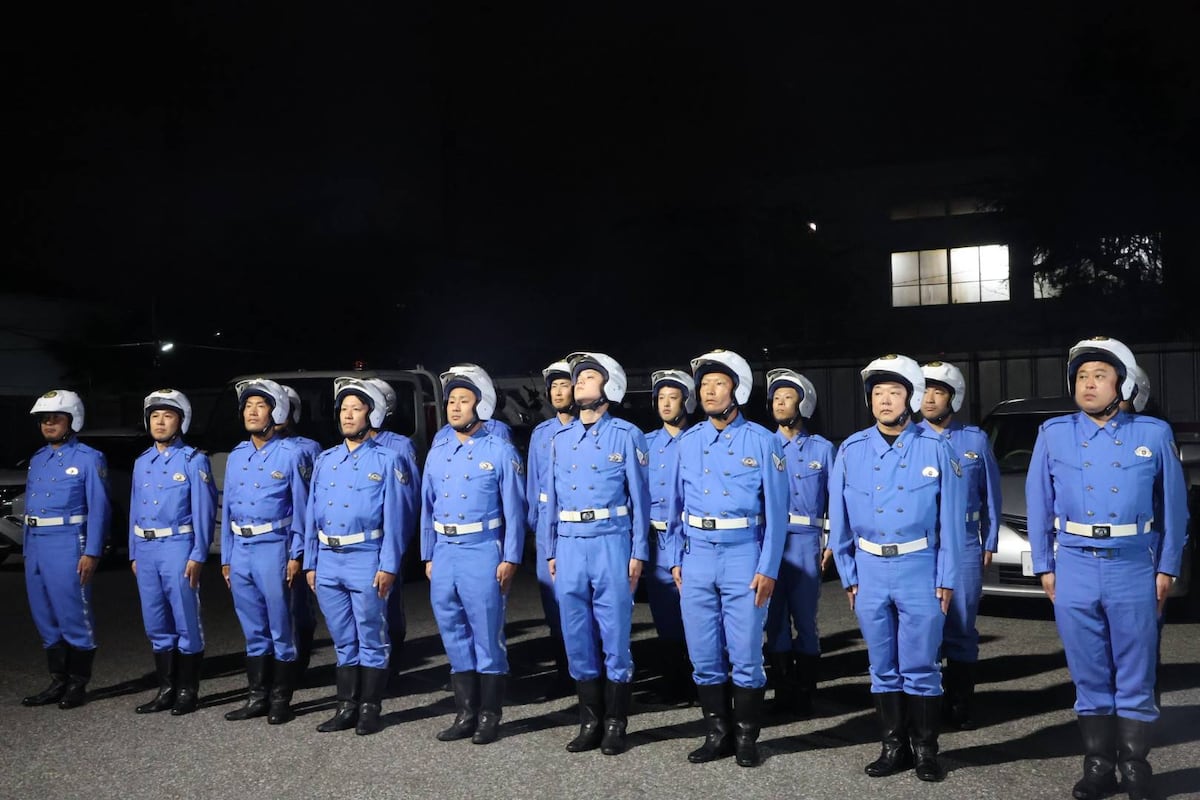 Tokyo’s Wide-Area Police Convoy Deploys to Kumamoto After Shindo 7 Quake, Prioritizing Aid Traffic