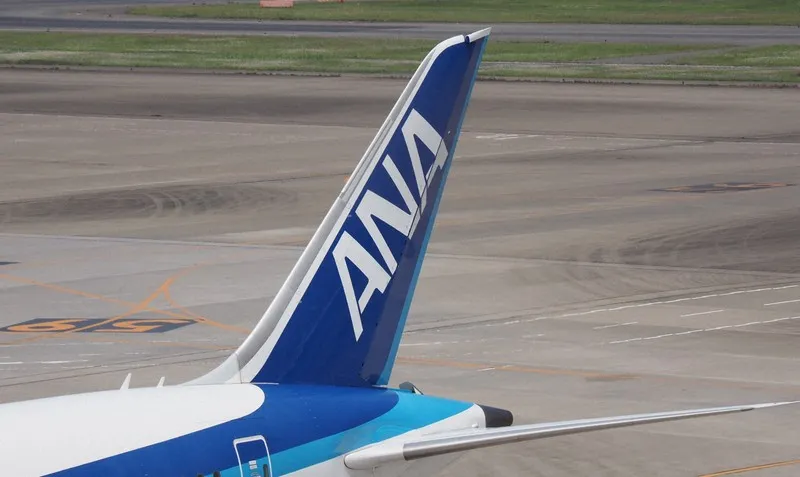 ANA Flight Returns to Osaka Itami After Landing Gear Warning; No Injuries Reported