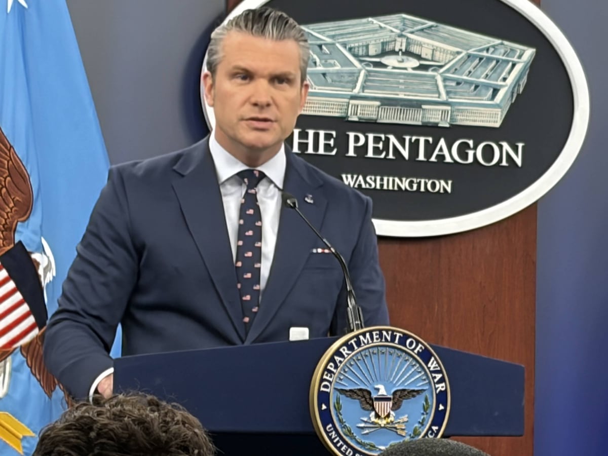 Pentagon touts crippling blows to Iran’s defense industry as Hormuz standoff hardens—implications for Japan’s energy security