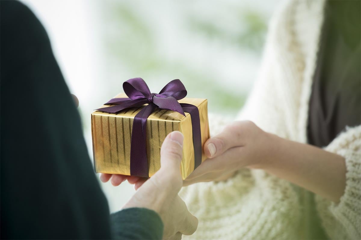 When Valentine’s Gifts Backfire: Japanese Men Say Boundaries Matter More Than Chocolate