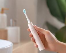 Dentists’ Do-Not-Buy List: Three Drugstore Oral-Care Items—And Why “Gentle” Isn’t Enough