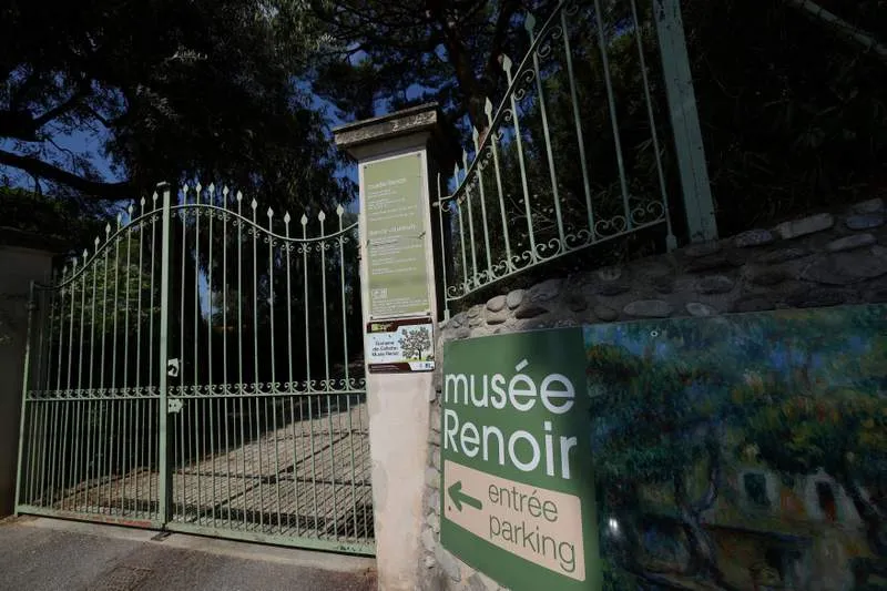 Stolen Renoir Paintings Found in France as Six People Are Detained