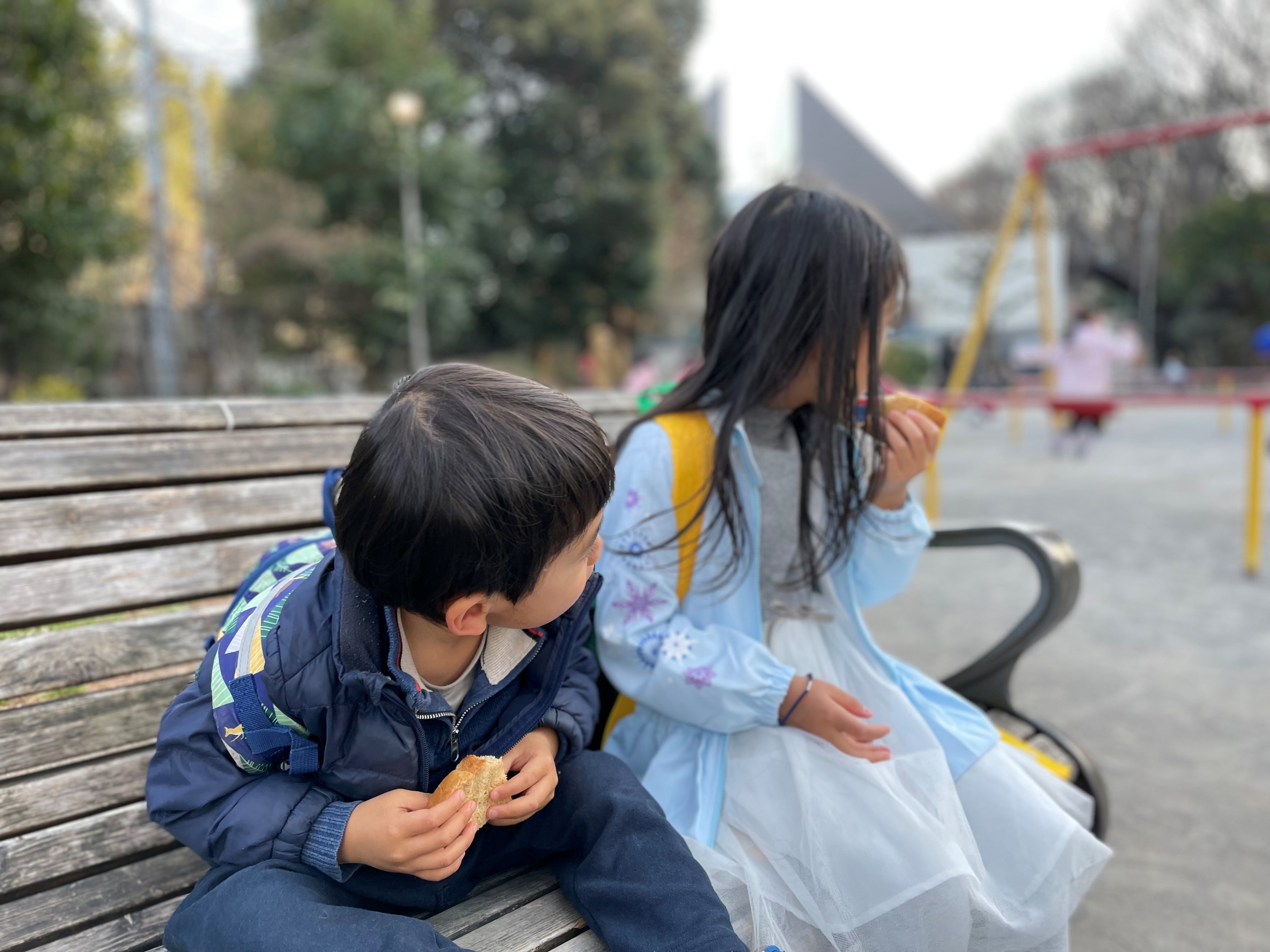 The Realities of Dual-Income Families: A Parent’s Guide to Navigating Exams in the Digital Era