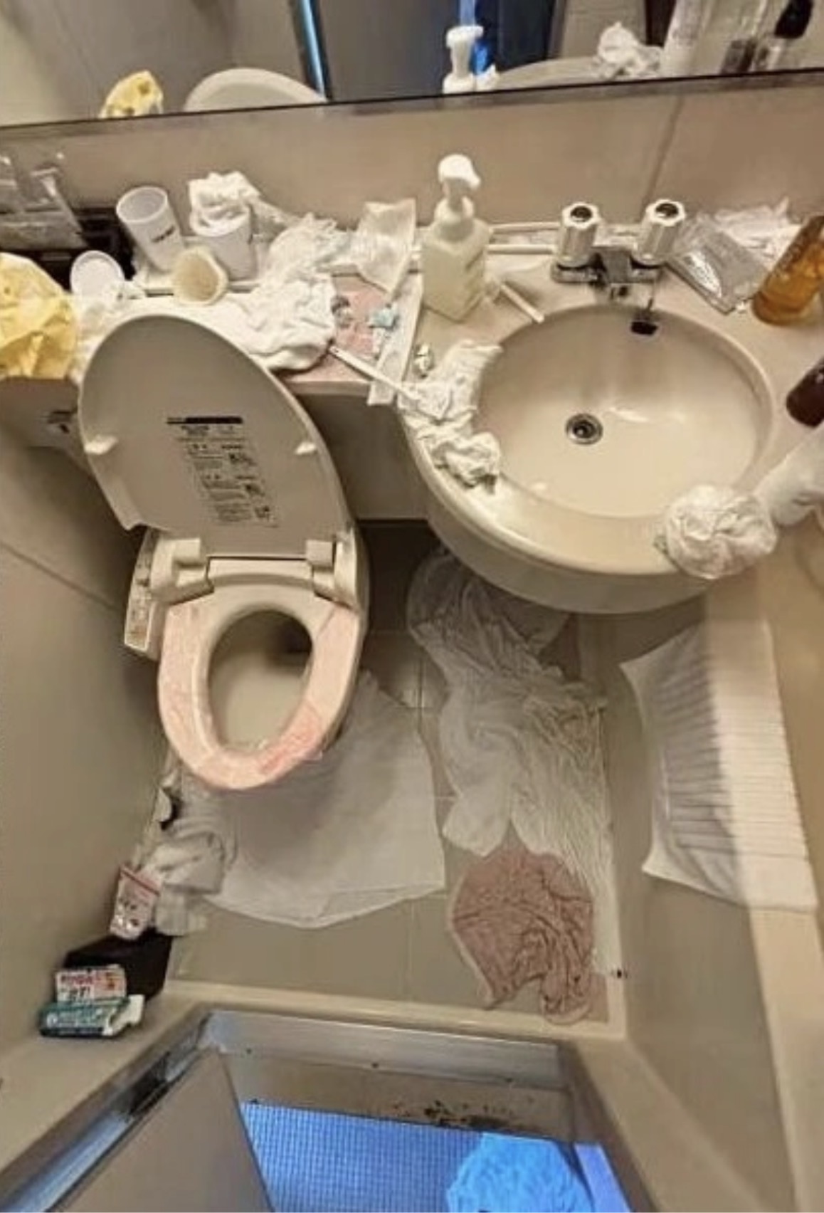 Caused by the Chinese tourists!! ‘Like a Garbage Dump’: Viral Sapporo Guesthouse Photos Spark Outrage in Japan and Debate on Travel Etiquette
