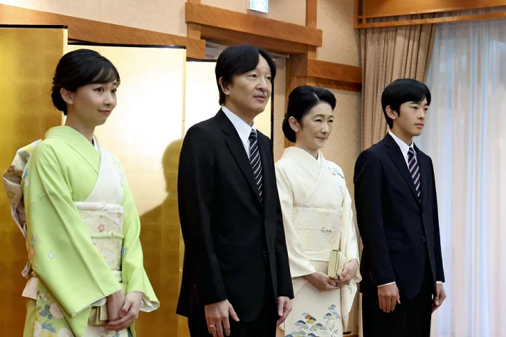 Prince Hisahito Visits Imperial Tombs Following Coming-of-Age Ceremonies